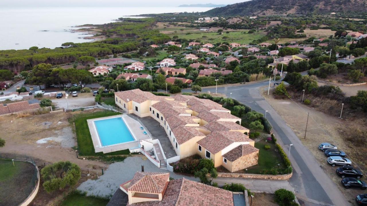 Residence Baia Sant Anna Con Piscina تانايونيلا المظهر الخارجي الصورة
