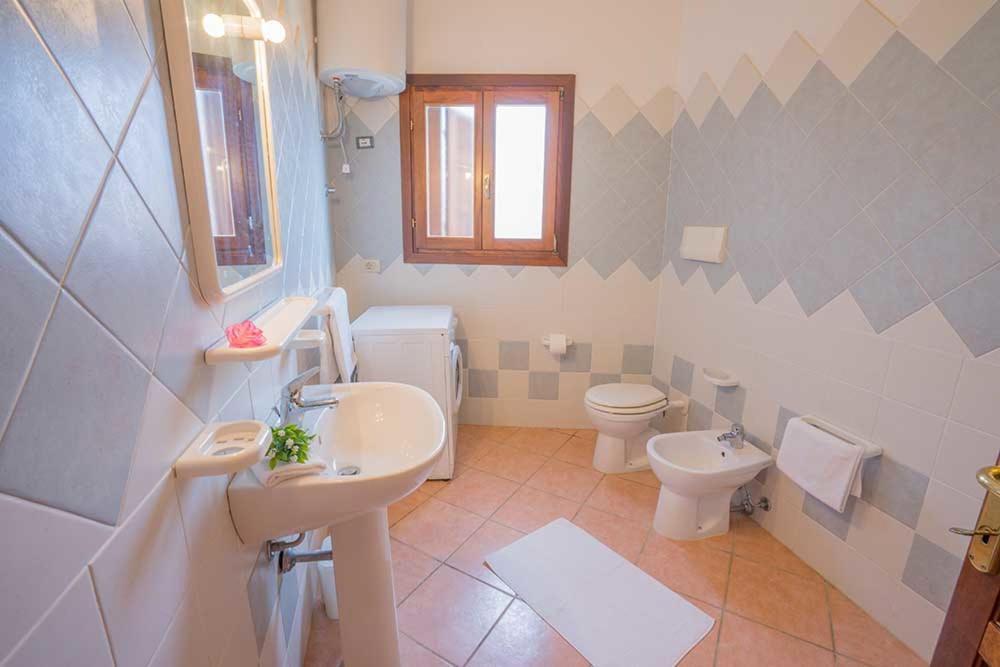 Residence Baia Sant Anna Con Piscina تانايونيلا المظهر الخارجي الصورة