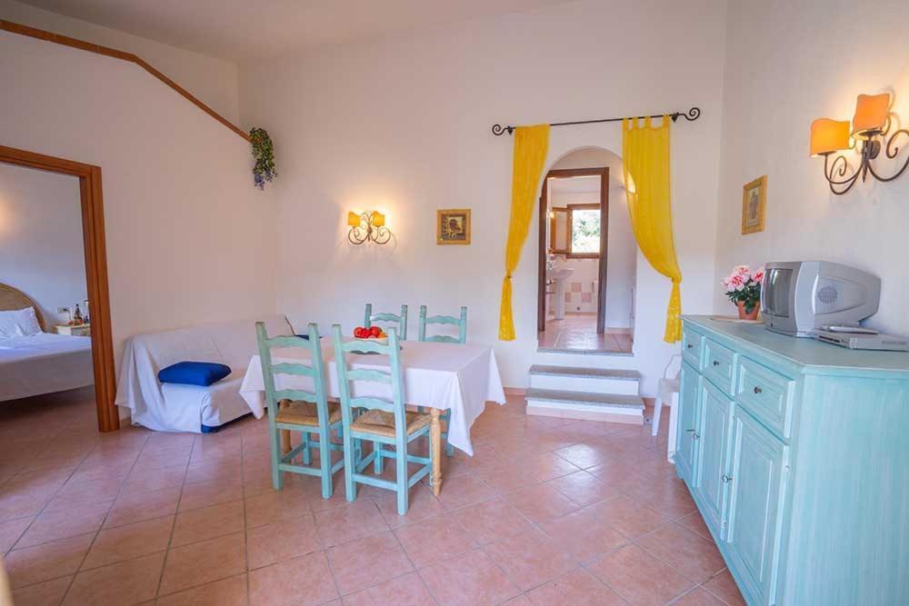 Residence Baia Sant Anna Con Piscina تانايونيلا المظهر الخارجي الصورة