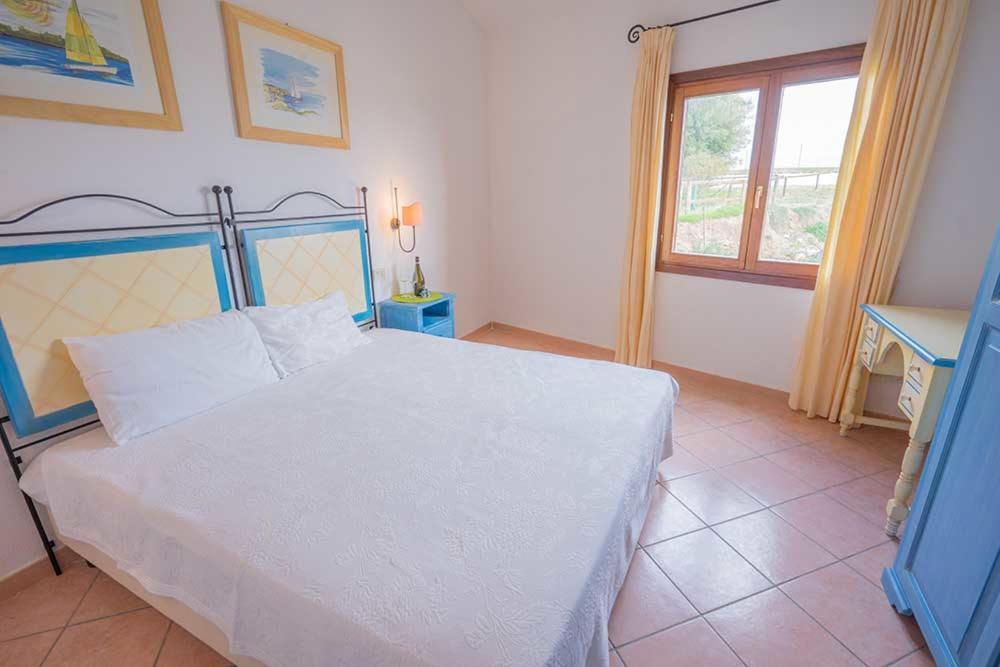 Residence Baia Sant Anna Con Piscina تانايونيلا المظهر الخارجي الصورة