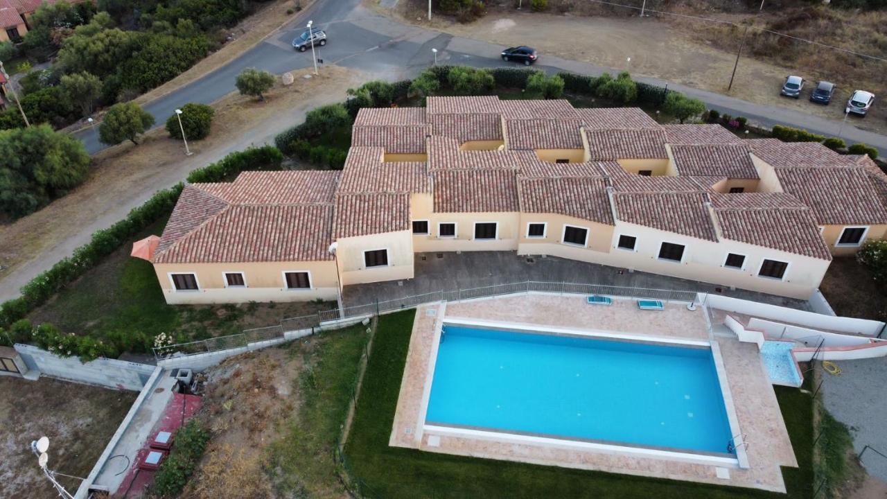 Residence Baia Sant Anna Con Piscina تانايونيلا المظهر الخارجي الصورة